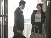 朋友母亲的无意识挑逗 浮空内衣乳头诱惑2