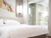 外围探花颜值不错的外围女上门服务干的喊你的太大了