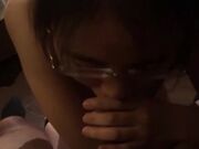 对白淫荡清纯大二眼镜学妹勾引大屌学长激情啪啪做爱玩的小骚逼淫语浪叫不止