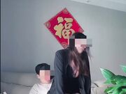 单位领导周末潜规则刚刚结婚的美女下属 房子是她老公的但就要在这里抽她耳光