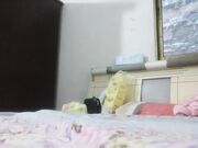 站街女探花不得不说这大姐的胸是真的大进门就脱裤子催大哥让她把逼掰开看看