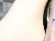 白虎御姐开档丝袜制服诱惑 被小哥舔的骚逼直流淫水 无套爆草抽插骚穴