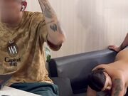 我在操我最好朋友的妻子她抓住大鸡巴就开始勾引我让我操她