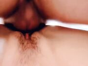 喂不饱的小妖精全程露脸跟大哥玩3P 让两哥轮流爆草干尿了