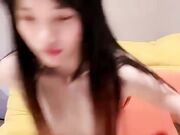 清纯羞涩小女友 外表文静甜美 无毛美穴被舔弄 插进来吧后入姿势爆操