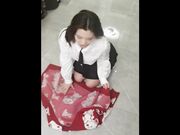 性奴疯狂群P 和好兄弟们一起疯狂使用母狗性奴口交尿头