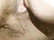 勾搭大奶人妻邻居趁她老公醉酒翻墙进去 狂舔大黑逼人妻忍不住呻吟不敢叫出声