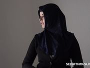 Want's To Buy Apartments In Prague 与公寓主人性交的福婆