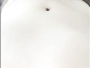 性感漂亮的网红女神鹿少女剧情演绎趁爸爸不在主动引诱在睡觉的外甥啪啪,爽的大叫：宝宝操我,快一点,射我嘴里!