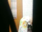 校花级大学美女被偷拍奶子真大