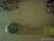 最新流出云上会所高清系列几个制服服务员妹子轮着上厕所