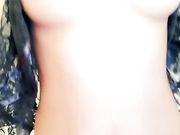 黑丝短裙菊花塞着拉珠道具抽插自慰