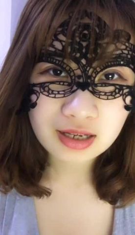 豐滿萌妹子全裸道具插逼自慰大秀