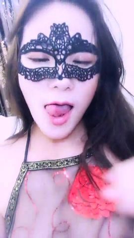 骚气少妇道具自慰洗澡秀