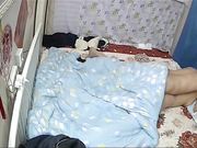 蜗居小两口床上啪啪边干边聊