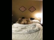 和闺蜜一起伺候男友玩双飞