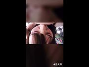 黑丝女仆装在床上甜蜜缠绵互口