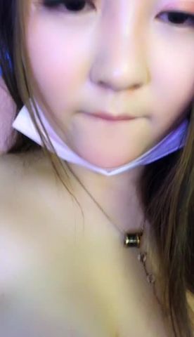 大奶肥臀主播全裸自摸骚气扭动