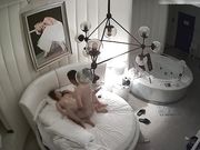 被包养的大叔干到一起高潮