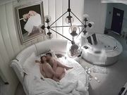 强壮纹身男把小三搞到高潮淫叫