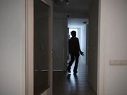 老牛吃嫩草眼镜大叔上小美女