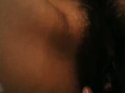 丰臀少妇偷情被拍捂脸躺于床上被肏