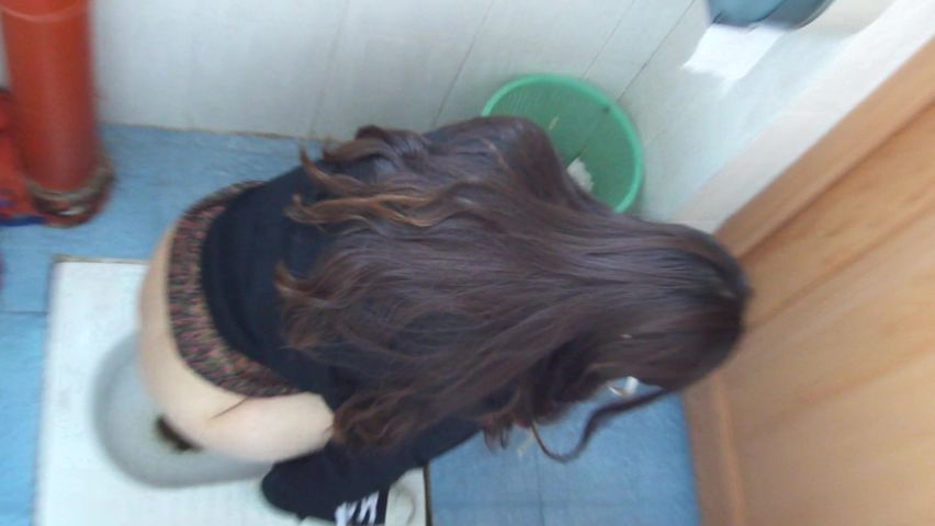 真实偷拍 零距离接触清纯学生MM