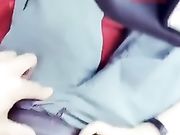 现在的主播胆真肥美女主播(R8和姨夫)大白天直接把车停在路边给司机舔鸡巴露出个逼逼很性感