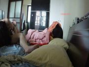 情侣居家自拍被美女掏空的帅哥第一部