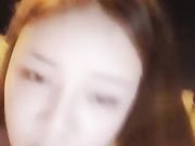 白皙美女半夜故意不穿内裤到广场附近勾引路人啪啪真骚