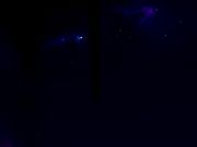 用振动器和男友的大屌享受双重高潮