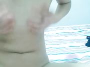 居家少妇小娟露脸非常风骚被猛男扒光吃奶加道具玩耍