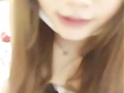 挺漂亮的萌妹子表演逼逼抽烟露逼尿尿自拍大秀