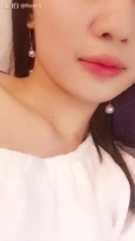 母女福利视频流出 玩黑丝粉穴难以分辨是母女还是姐妹