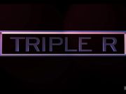 阴毛稀疏的少女跟男友激情做爱