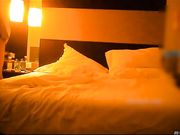 号称第一美臀的魔鬼身材平面模特被爆插的淫叫,尤其是后插痛的美女捂着逼继续被干,双机位完整版!