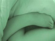 女儿睡觉的时候被继父进入房间强上