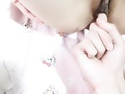 苗条白皙妹子双人啪啪秀 手指捅逼逼口交舔硬上位自己动后入抽插