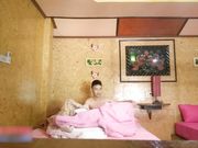 职业技校热恋中的小情侣周末校外开房爱爱年轻人精力旺盛体位多干的猛苗条美乳妹子娇喘个不停