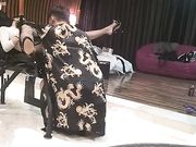 富二代约哥自家豪宅约草个口活不错的会所小姐牛逼房间还有性爱椅-1