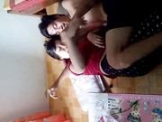 偷拍身材不错的小两口啪啪