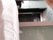 约了个顔值不错的极品少妇开房啪啪