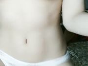 约炮非常粉嫩的兼职妹没长几根毛的一线馒头逼