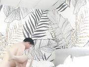 老哥越南约了个高颜值苗条妹子再来第二炮 骑乘后入站立抽插大力猛操非常诱人