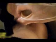 长得超漂亮的文艺范年轻小美女和老公一起酒店约网友玩群交