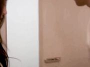 与同事的秘密性爱关系是一场疯狂的肉体碰撞.