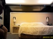 和2个网友轮干样子很闷骚的御姐