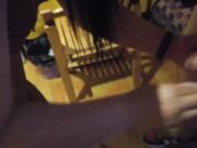 深圳性感美少妇打牌输钱还不上把牌友带回出租屋肉偿