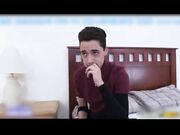 小鲜肉被风骚的熟女阿姨疯狂蹂躏