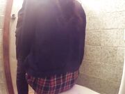 厕所摄像头偷拍到小情侣激情打炮